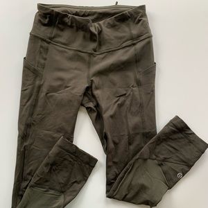 Lululemon Speed Up Tight 3/4 length leggings